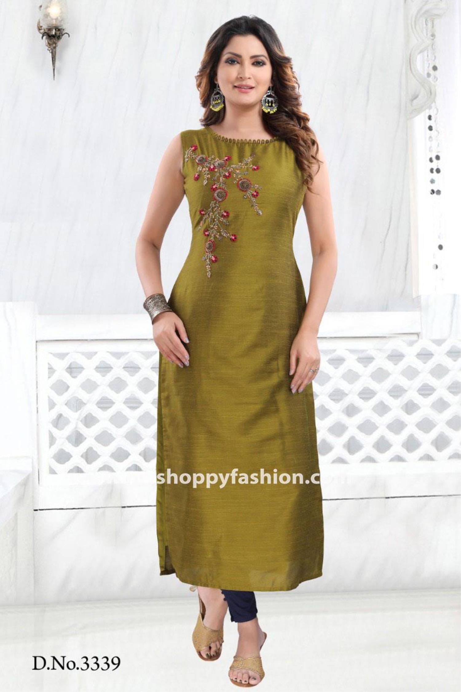 Buy Green Salwars & Churidars for Women by SRISHTI Online | Ajio.com